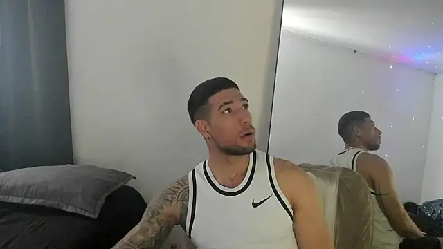 ThiagoLugo online show from 04-01-26, 04:04