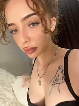 Snapshot of Hannah_xBaby chatting on 06-06-26, 11:48 Hannah xBaby online show from 06-06-26, 11:48