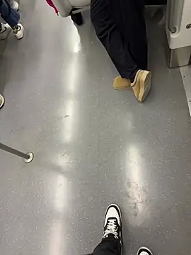 Snapshot of Mrdim26 chatting on 03-09-26, 12:09 Mrdim26 online show from 03-09-26, 12:09