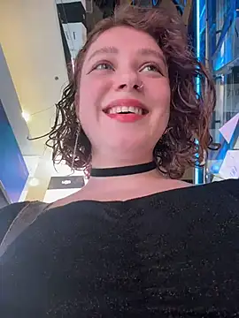 lucy-joy online show from 11-05-25, 10:15