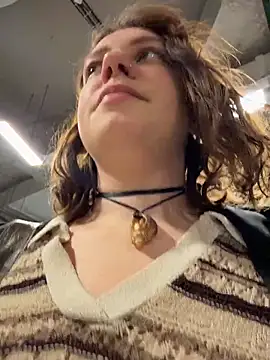 lucy-joy online show from 11-26-25, 11:33