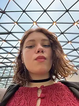 lucy-joy online show from 11-28-25, 09:12