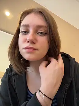 lucy-joy online show from 04-07-26, 10:05