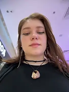 lucy-joy online show from 04-21-26, 09:26