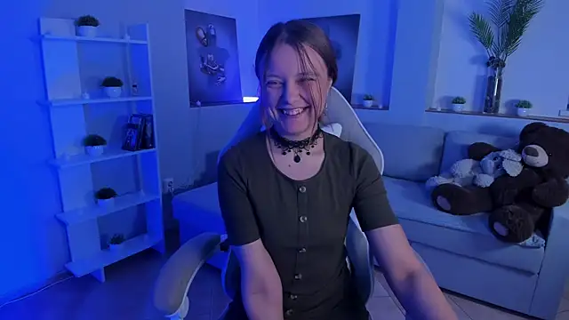 AlicePill online show from 11-11-25, 01:49