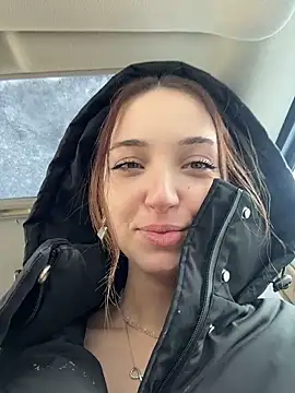 DollyTall online show from 02-24-26, 06:11