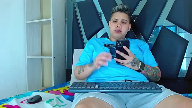 Snapshot of karla_sexy21 chatting on 10-01-25, 04:18 karla sexy21 online show from 10-01-25, 04:18