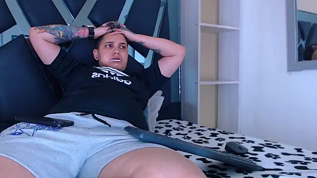 Snapshot of karla_sexy21 chatting on 10-07-25, 04:53 karla sexy21 online show from 10-07-25, 04:53