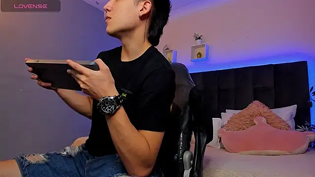 Ares di martin online show from 12-19-25, 02:02