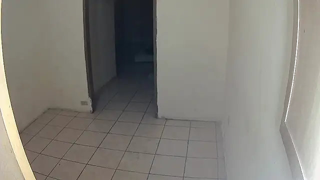 Snapshot of BlondZilla chatting on 10-19-25, 05:52 BlondZilla online show from 10-19-25, 05:52