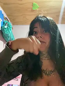 kiittyselenita online show from 04-29-26, 03:54