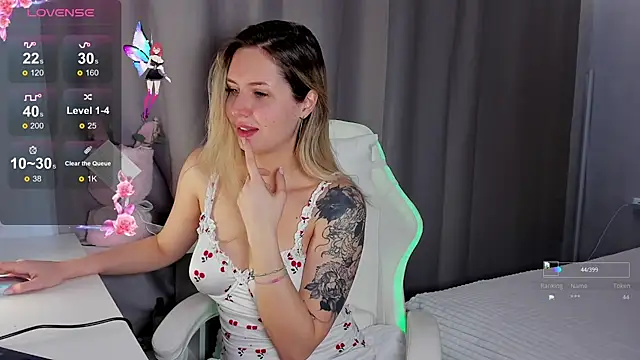 Snapshot of coldcherryeclipse_ chatting on 10-31-25, 06:58 coldcherryeclipse online show from 10-31-25, 06:58