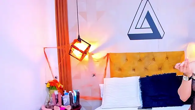 violet sweet19 online show from 10-30-25, 01:18