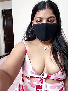 Snapshot of Aavya_007 chatting on 05-06-26, 04:30 Aavya 007 online show from 05-06-26, 04:30