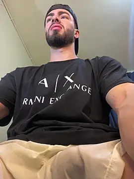 MaxDell online show from 12-20-25, 05:14