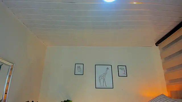 Snapshot of LusyKitty chatting on 09-09-25, 03:22 LusyKitty online show from 09-09-25, 03:22