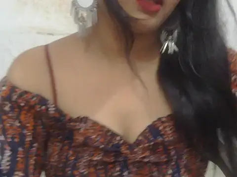 POOJA 199 online show from 06-15-26, 07:32