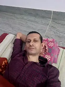 Snapshot of monster-dickk chatting on 12-14-25, 04:23 monster-dickk online show from 12-14-25, 04:23