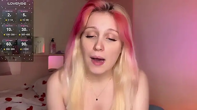  Annabel Myr  online show from 12-17-25, 04:02