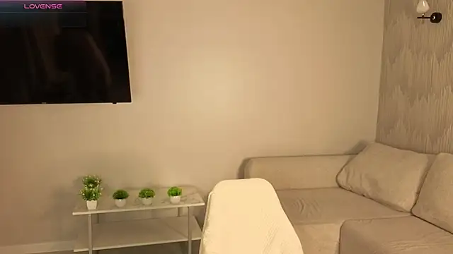 KeeleyBuoy online show from 04-11-26, 03:05