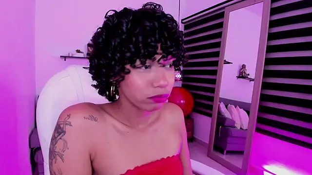 Snapshot of aitana_kahlo chatting on 11-30-25, 07:51 aitana kahlo online show from 11-30-25, 07:51