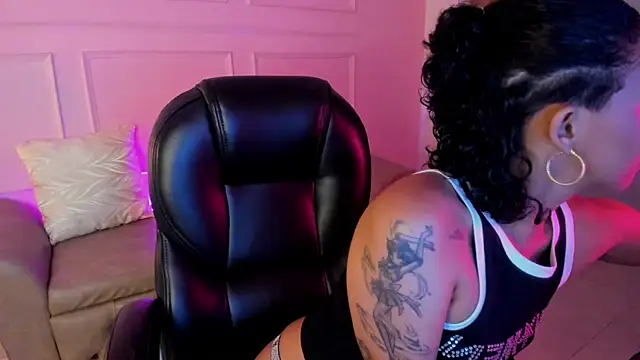 aitana kahlo online show from 01-12-26, 07:52