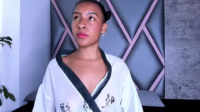 Euphoria 07 online show from 11-12-25, 03:51