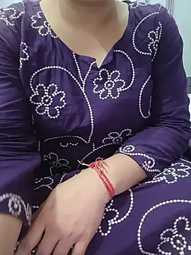 Snapshot of roshni_agrawal0 chatting on 07-23-26, 06:44 roshni agrawal0 online show from 07-23-26, 06:44