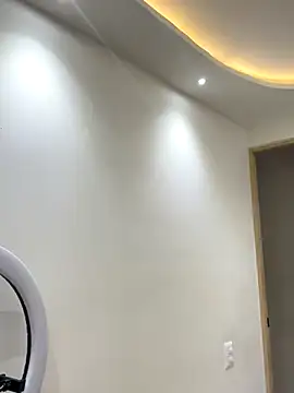 Elie-3 online show from 10-30-25, 02:02