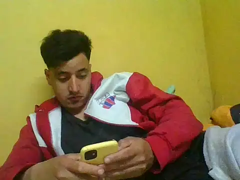 Snapshot of RVJM chatting on 10-20-25, 12:44 RVJM online show from 10-20-25, 12:44