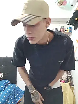 Ethanho0t online show from 10-31-25, 06:47