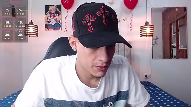 Snapshot of Ethanho0t chatting on 02-20-26, 05:24 Ethanho0t online show from 02-20-26, 05:24