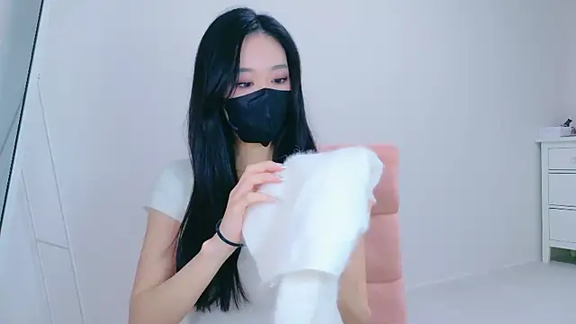 ramuchan desu online show from 11-10-25, 02:21