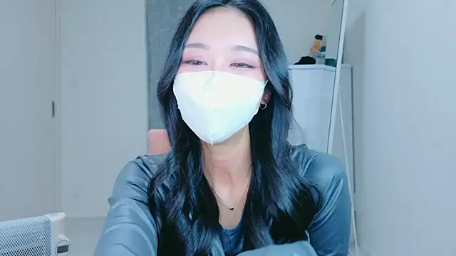Snapshot of ramuchan_desu chatting on 05-20-26, 12:17 ramuchan desu online show from 05-20-26, 12:17