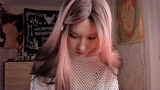 CutiePatoootie online show from 12-14-25, 07:18