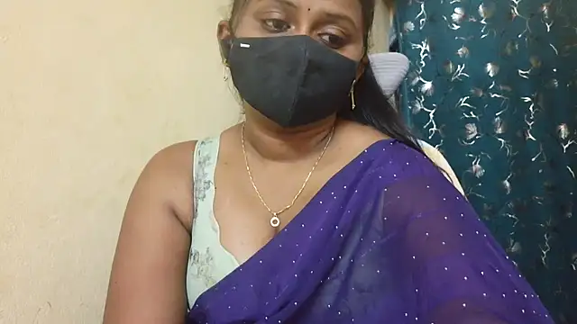 Snapshot of Pavani-Sexy chatting on 06-04-26, 06:36 Pavani-Sexy online show from 06-04-26, 06:36