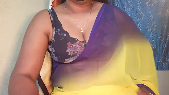 Snapshot of Pavani-Sexy chatting on 06-07-26, 02:54 Pavani-Sexy online show from 06-07-26, 02:54