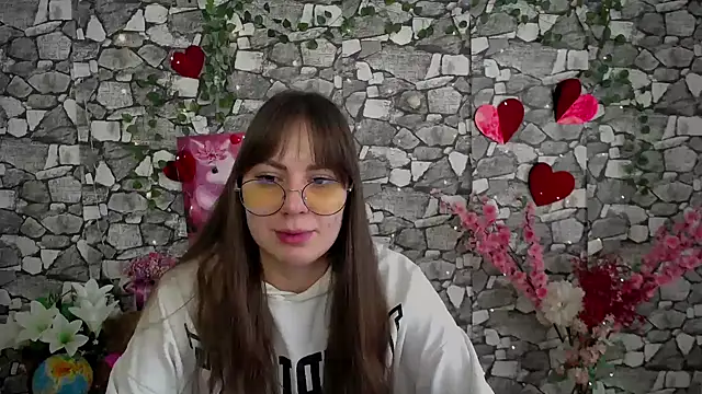 Amanda Bright  online show from 11-15-25, 11:40