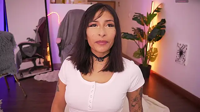 AnnieCouperr online show from 04-25-26, 09:56