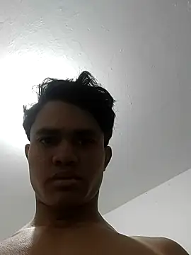 Snapshot of Poveasus11 chatting on 01-11-26, 03:11 Poveasus11 online show from 01-11-26, 03:11