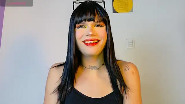 Snapshot of NATASHAA_WINZ chatting on 09-28-25, 05:57 NATASHAA WINZ online show from 09-28-25, 05:57