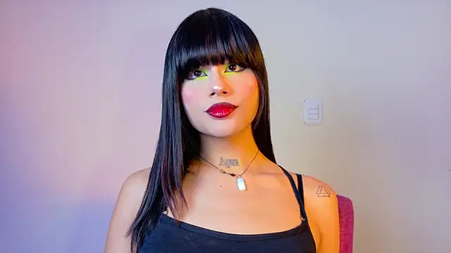 Snapshot of NATASHAA_WINZ chatting on 12-16-25, 05:01 NATASHAA WINZ online show from 12-16-25, 05:01