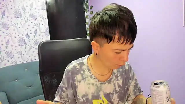  Hannah Hot online show from 10-23-25, 01:49