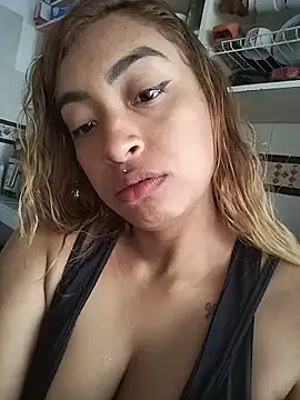 Snapshot of shanell_saenz chatting on 06-14-26, 08:11 shanell saenz online show from 06-14-26, 08:11