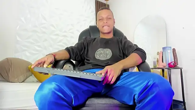 Ricky Owens1 online show from 09-25-25, 02:43