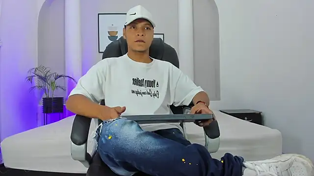 Ricky Owens1 online show from 11-10-25, 08:08