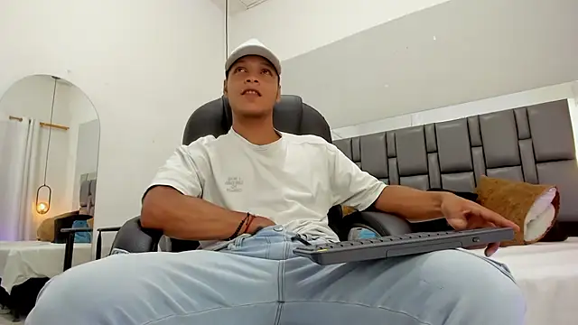 Ricky Owens1 online show from 12-01-25, 08:58