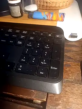 Snapshot of Endriuu09 chatting on 09-11-25, 08:42 Endriuu09 online show from 09-11-25, 08:42