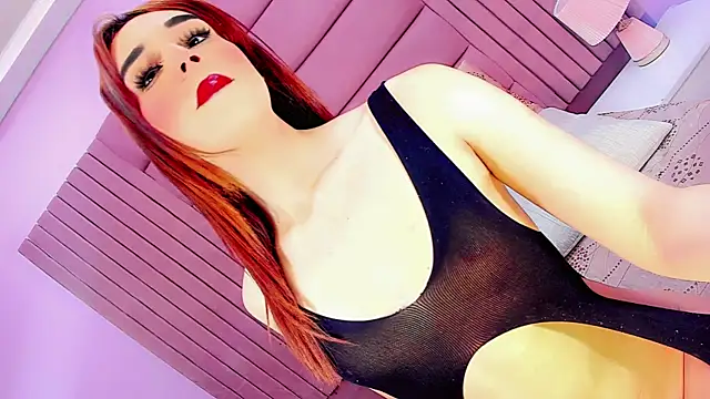 Snapshot of Valeria_Rouss chatting on 12-20-25, 08:38 Valeria Rouss online show from 12-20-25, 08:38