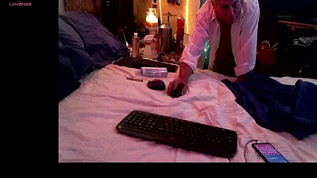 Pussyeat2please online show from 02-15-26, 05:48